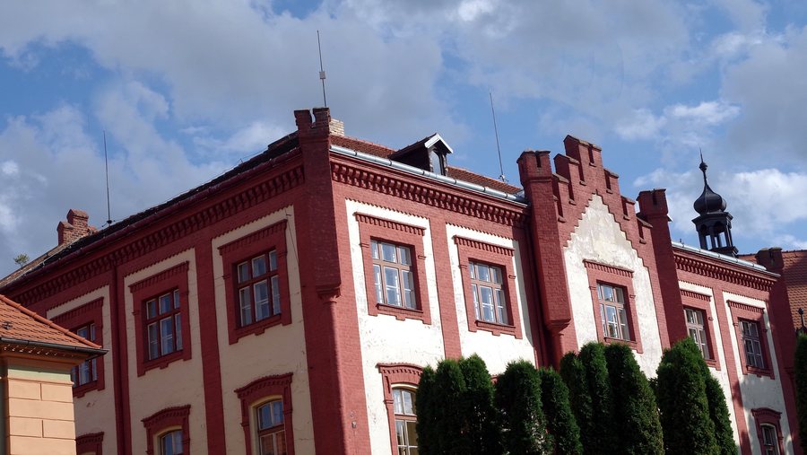 File:Netolice, knihovna.jpg